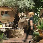Gio Hotel 4*