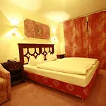 Gio Hotel