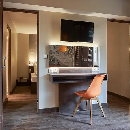 Gio Hotel 4*