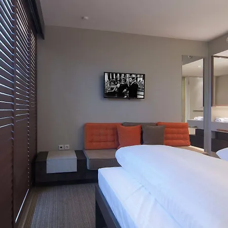 Ξενοδοχείο Gio 4*